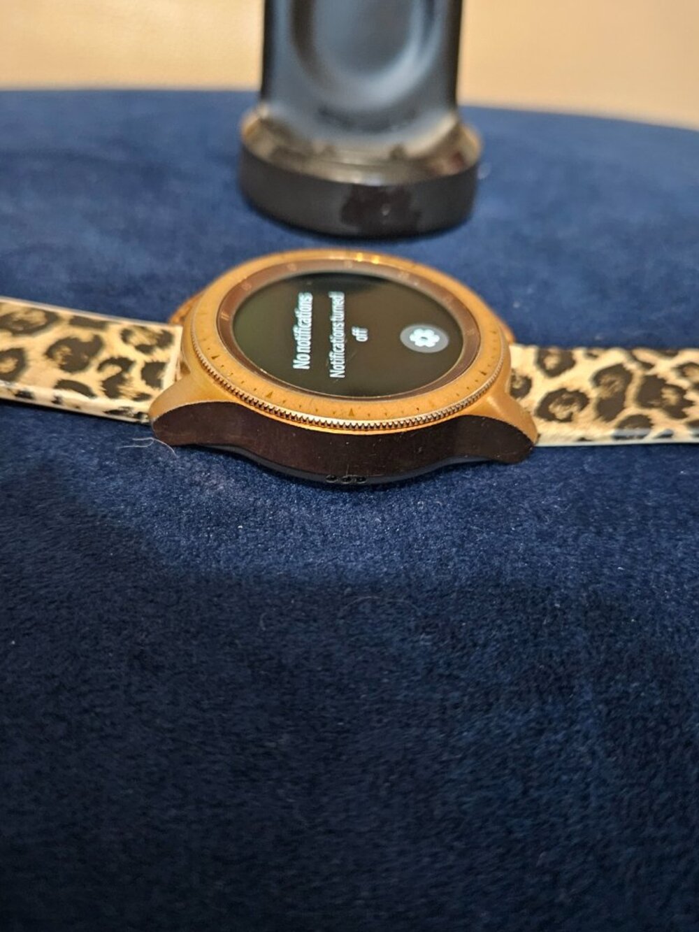 Samsung Galaxy SM-R810 42MM Bluetooth / WIFI + 4G LTE Smartwatch {#811-9} - Picture 11 of 12